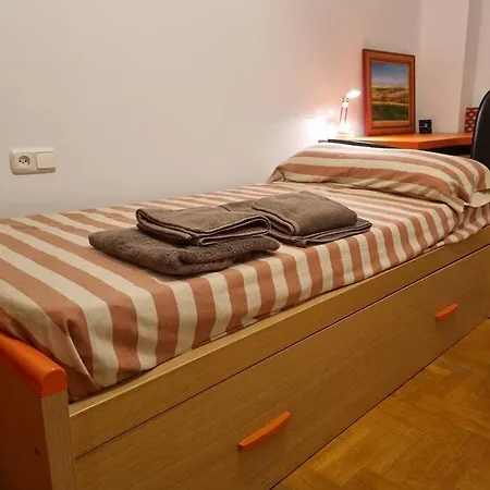 161a Apartamento Moderno Con Garaje *
